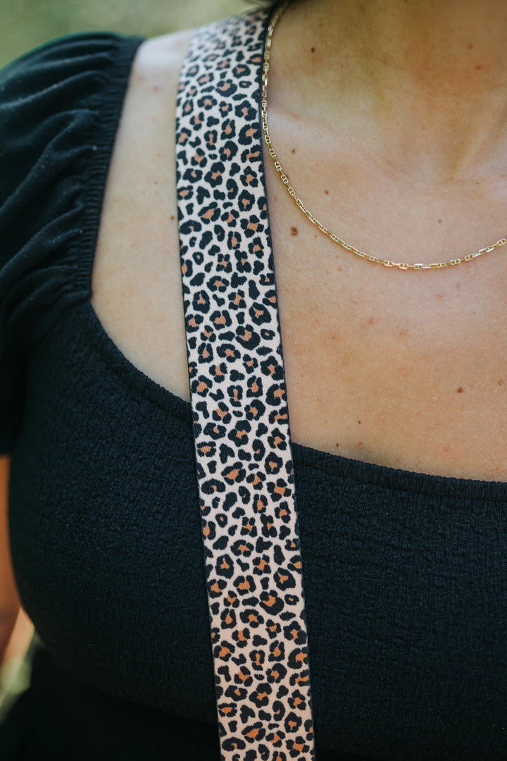 #pas-za-torbico_wild-savanna